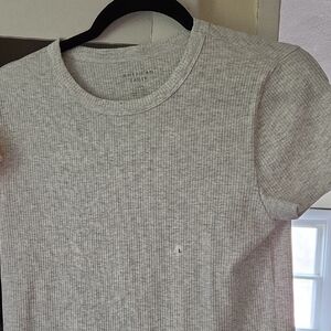American Eagle Outfitters Gray Short Sleeve Tee